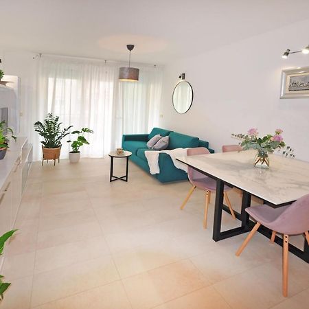 Family Apartment Noel - Оміш Екстер'єр фото