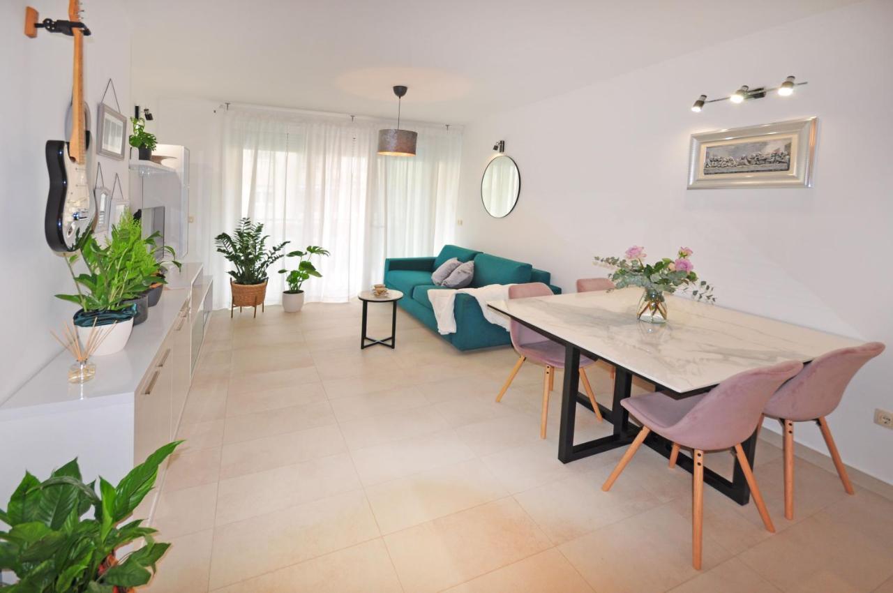 Family Apartment Noel - Оміш Екстер'єр фото