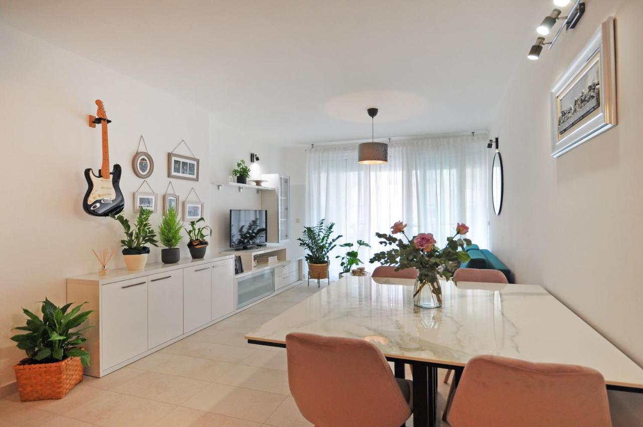 Family Apartment Noel - Оміш Екстер'єр фото